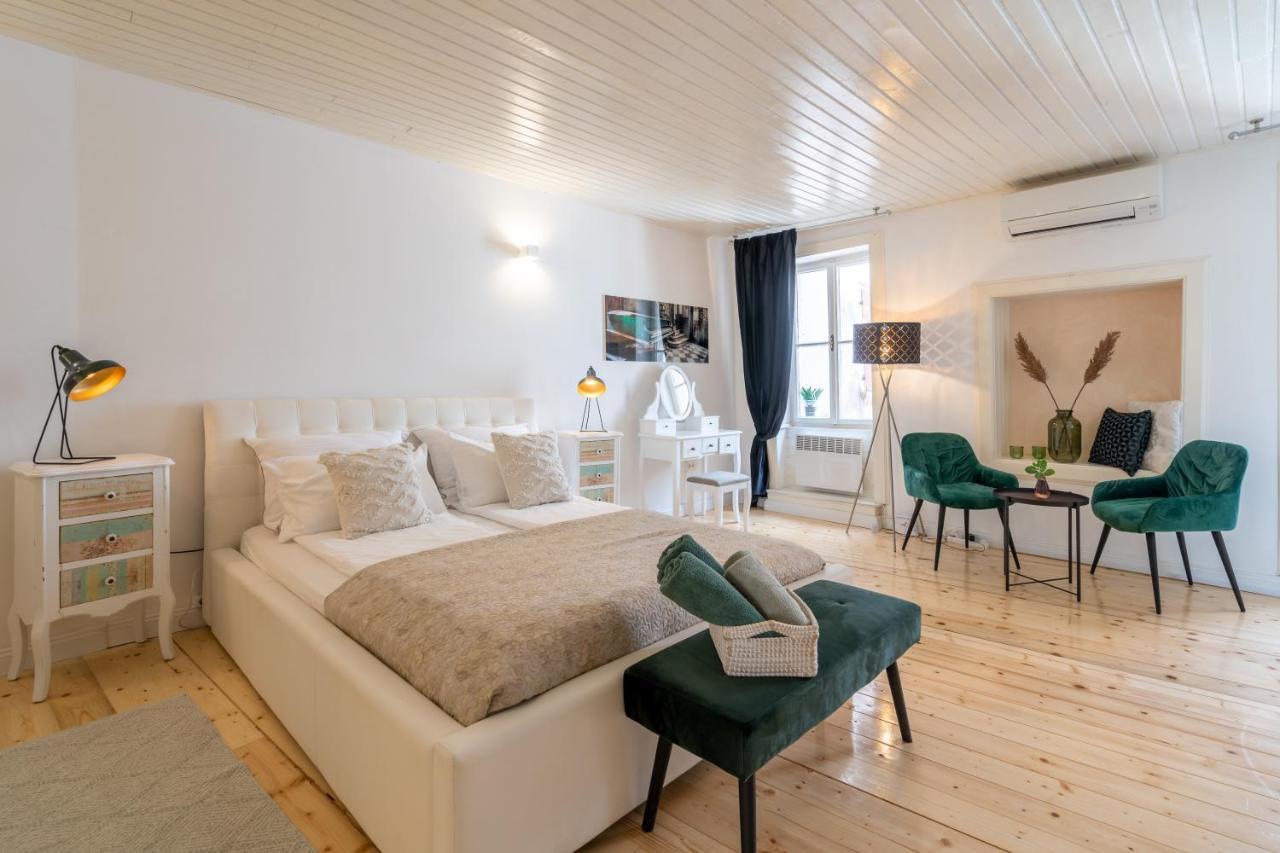Casanoa Old Town Rovinj Apartment Exteriör bild